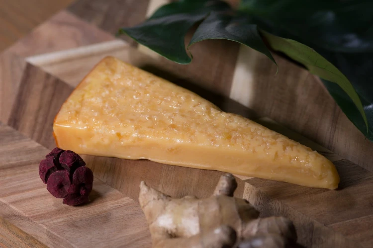 ser-gouda-z imbirem.jpg
